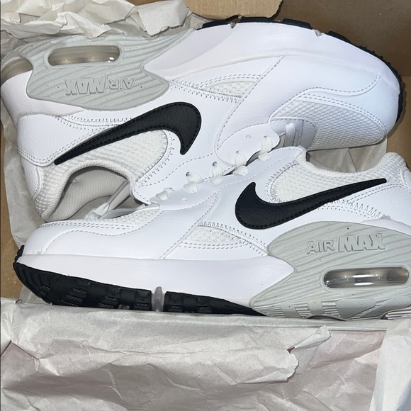 Nike Air Max Excee Womens Neakers - Picture 6 of 7